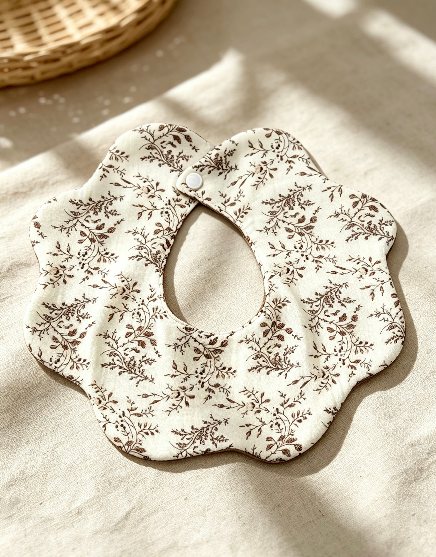 Kids Cotton Waterproof Stain-Resistant Hibiscus Print Bib